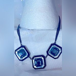 Mirrored Tri-Pendant Neckpiece